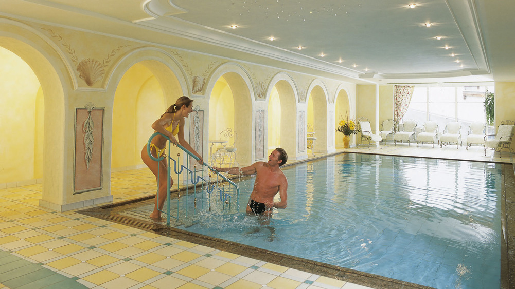 Indoor Pool im Hotel Serfauserhof in Serfaus